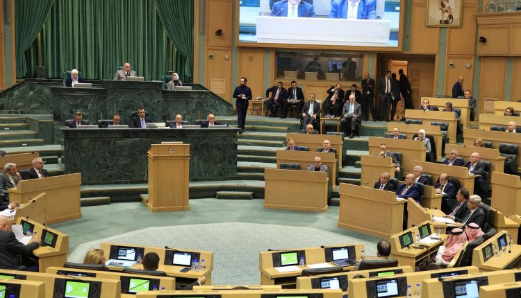 لجنة الطاقة النيابية تناقش اختناقات المدافئ الأحد