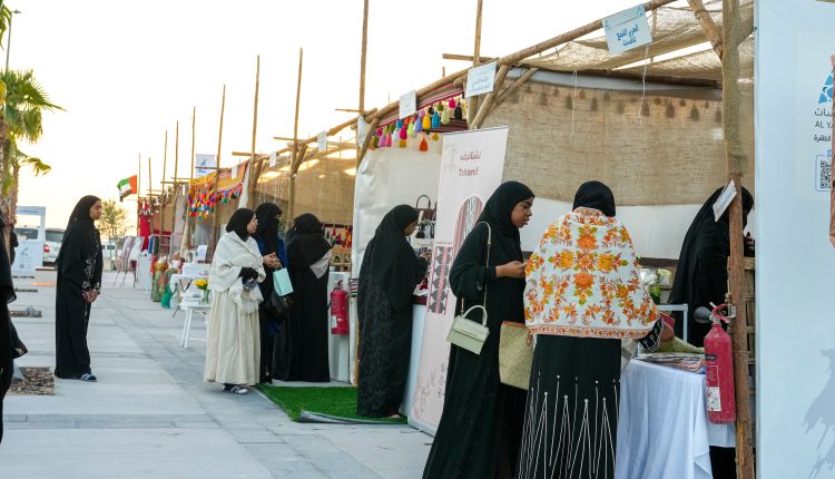 مهرجان الياسات يعزز تمكين الأسر اقتصادياً