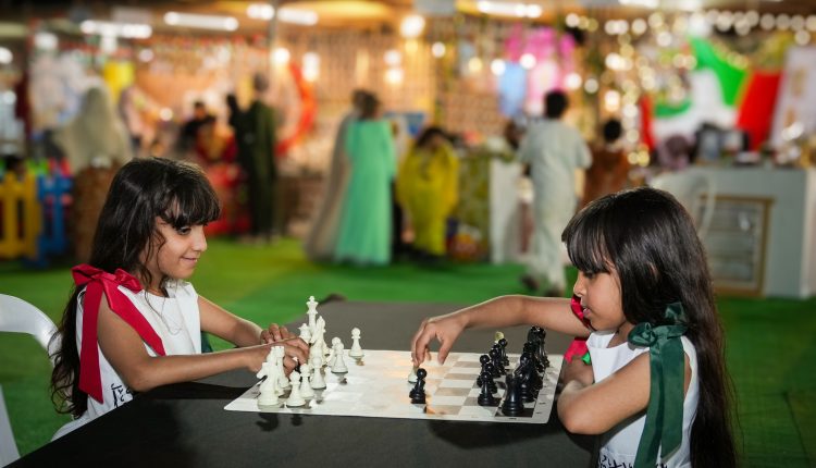 مهرجان الياسات ينظم بطولة الشطرنج الخاطف بمشاركة 41 لاعباً من 10 جنسيات