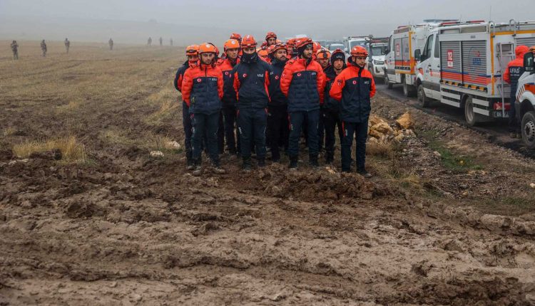 تركيا… العثور على الصندوق الأسود لطائرة رئيس الأركان الليبي