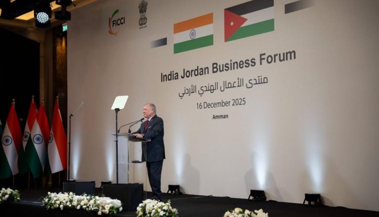 الملك ورئيس الوزراء الهندي يحضران الجلسة الافتتاحية لمنتدى الأعمال الهندي الأردني في عمان
