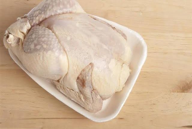 الأردن يوقف استيراد الدواجن المجمدة