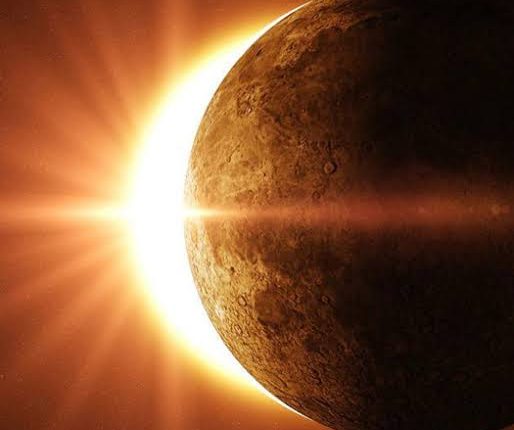 في هذا الموعد أطول كسوف شمسي يغمر سماء دول عربية