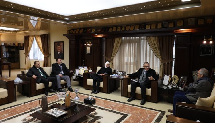 ندوة حوارية في عمّان الأهلية حول دور القضاء في التحكيم