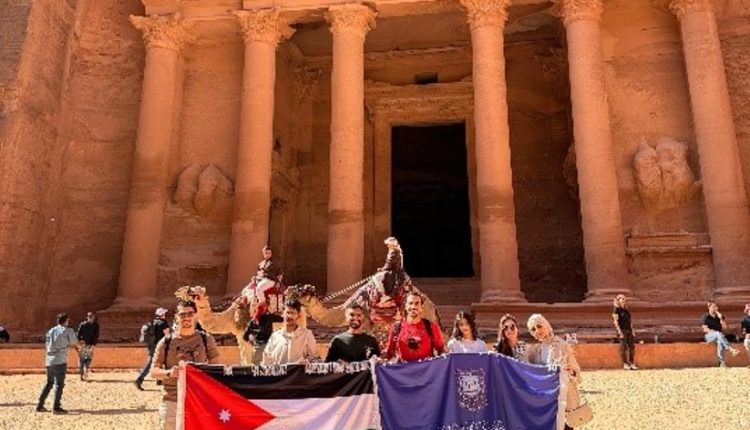 عمّان الأهلية تشارك بتميّز بالملتقى الخامس للطلبة العرب الدارسين في الجامعات الأردنية