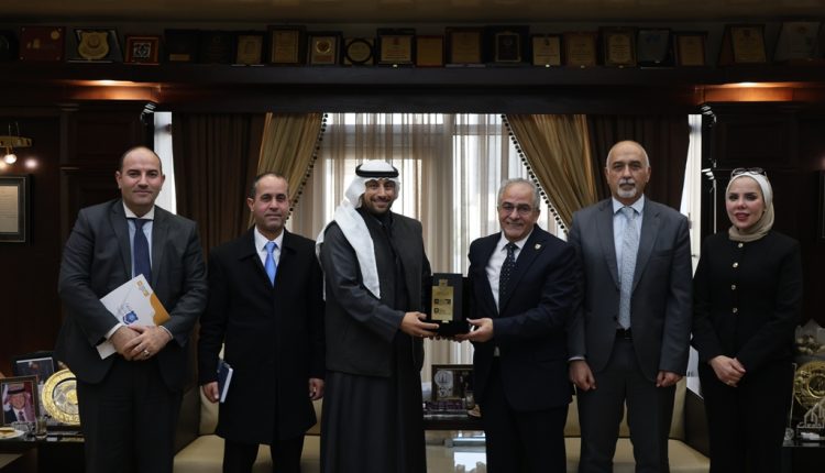 عمّان الأهلية والمكتب الثقافي الكويتي يبحثان تعزيز التعاون الأكاديمي