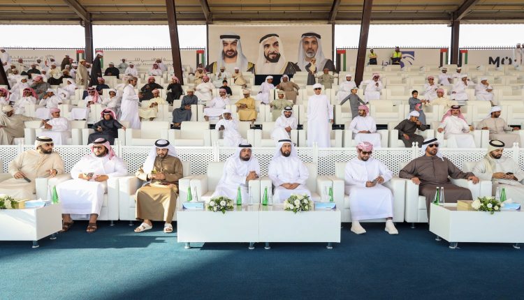 مهرجان الظفرة يتوج سن الحول في مزاينة الإبل