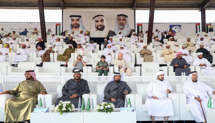 تواصل منافسات مزاينة الإبل بالمحطة الختامية لمهرجان الظفرة