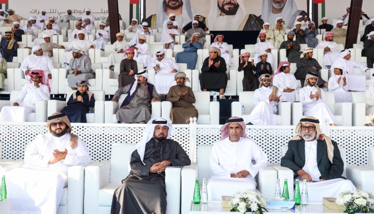 تواصل منافسات أشواط اللقايا في مزاينة الابل بمهرجان الظفرة الختامي