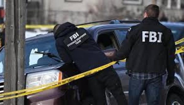 ترامب يدافع عن ضابط هجرة قتل امرأة في مينيابوليس وسط احتجاجات وانقسام حاد مع السلطات المحلية