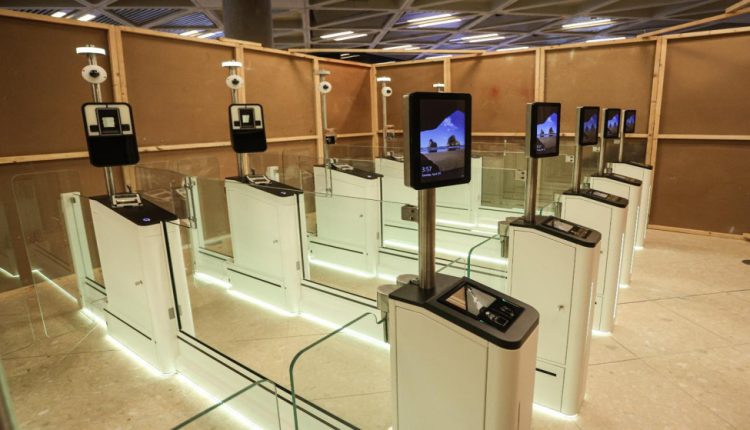 وزارة الداخلية والسياحة تطلقان مشروع ربط التأشيرة الإلكترونية مع التذكرة الموحدة