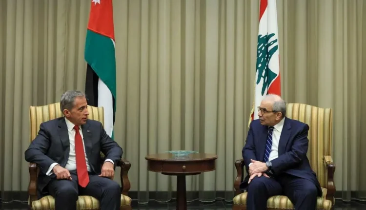 رئيس وزراء الاردن يصل بيروت