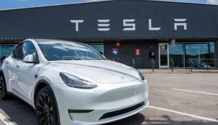 تسلا تخسر عرش صناعة السيارات الكهربائية.. والفائز متوقع!