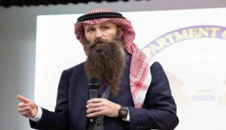 العين محمد داودية : اطلب من اهلي ان يكسبوا السفير الامريكي وهذا ما يجب ان يقال له