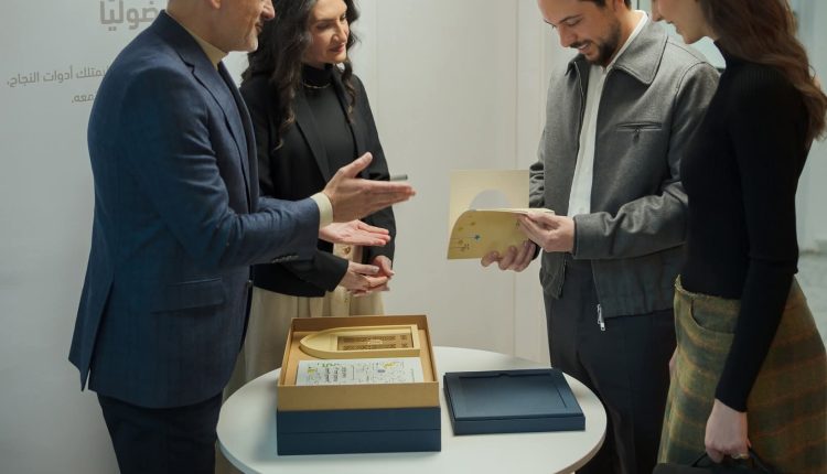 ولي العهد والأميرة رجوة يزوران شركة جبل عمان ناشرون