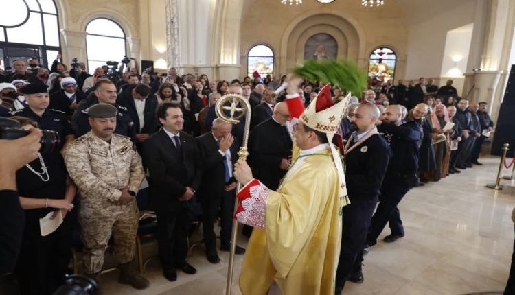 الحجاج يحيون يوم الحج الكاثوليكي الـ26 في موقع المعمودية المغطس