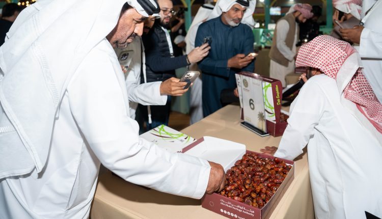 برعاية منصور بن زايد.. انطلاق الدورة الثالثة من مهرجان الوثبة للتمور