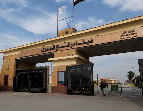 تقارير : الاحتلال يوافق على فتح رفح للافراد فقط