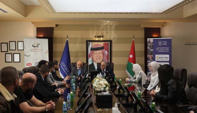 عمّان الأهلية تكرّم طلبتها الفائزين بأولمبياد اللغة الانجليزية العالمي للجامعات وبمسابقة الرياضات الإلكترونية .. صور