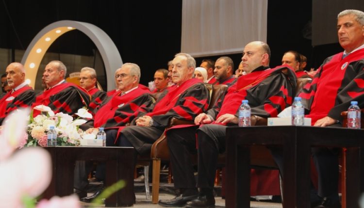 بالصور.. دولة الكباريتي يرعى اليوم الثاني لإحتفال عمان الاهلية بتخريج طلبة الفصل الاول من الفوج 33