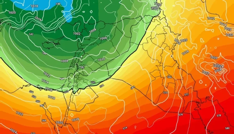 موجة قطبية تلوح في الأفق: منخفضات جوية طويلة وأمطار غزيرة تضرب المنطقة