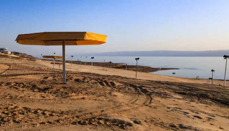 بدء تطوير شاطئ البحر الميت السياحي وتوقيع اتفاقية تشغيل استعدادا لعيد الفطر