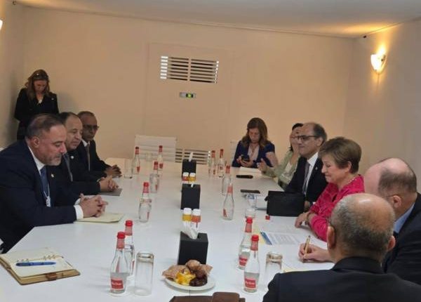 وزير المالية الأردني يجتمع برئيسة صندوق النقد الدولي في دبي لمناقشة دعم الإصلاح الاقتصادي