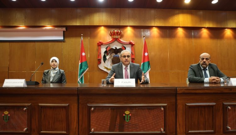 وزير الصحة يؤكد على التميز والالتزام لتحسين تجربة المرضى في جميع المؤسسات الصحية