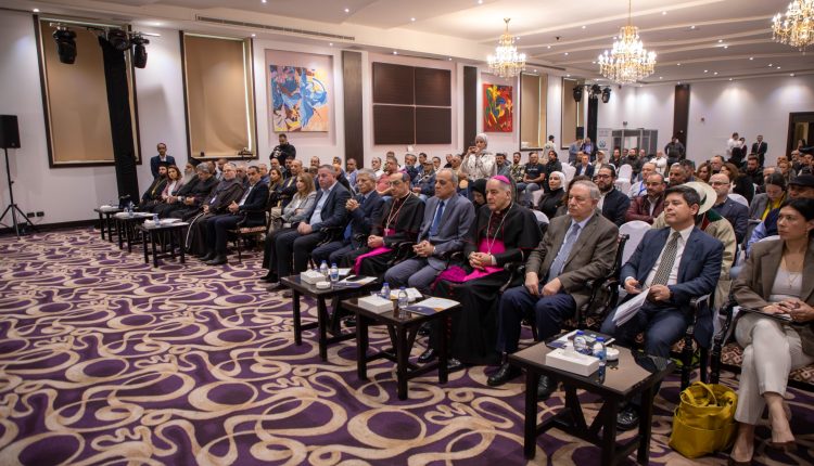 وزير السياحة والآثار يفتتح ورشة عمل متخصصة لتأهيل الأدلاء السياحيين في مجال الحج المسيحي في الأردن