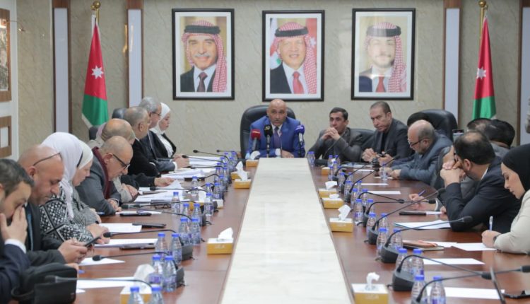 “الصحة والغذاء” النيابية تناقش توسيع مظلة التأمين الصحي للأسر الفقيرة