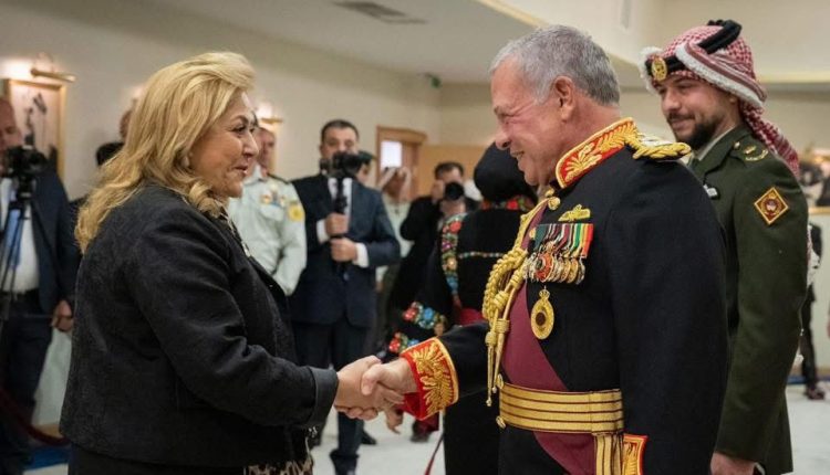 بين الوفاء والبيعة… وطنُ العهد ووعدُ المجد… يُبايَع بالمحبة، تُصانه الكرامة، وتبقى رايته لا تنحني