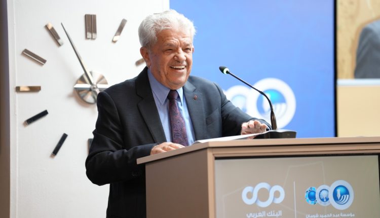 “شومان” تحتفي بالأكاديمي والباحث الدكتور زيدان كفافي ضمن برنامج “ضيف العام”