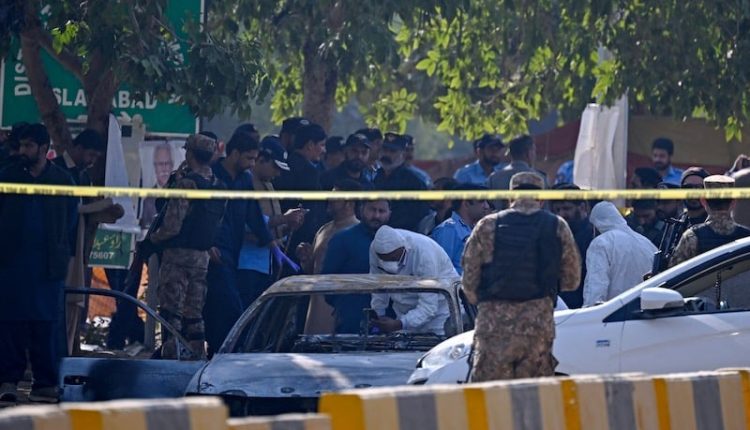 انفجار في مسجد بإسلام أباد يوقع 11 قتيلاً وعشرات الجرحى