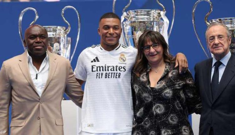 عقد والدته يضعها بين الأعلى دخلاً في ريال مدريد.. تفاصيل مثيرة عن عمولة فايزة العماري من مبابي