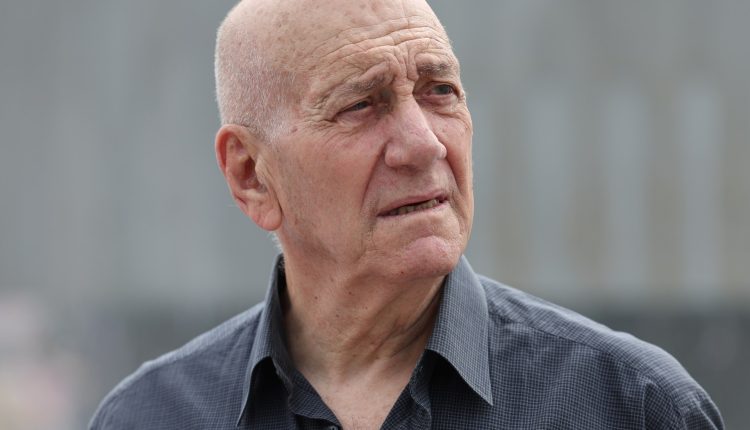 إيهود أولمرت: هناك تطهير عرقي ضد الفلسطينيين بشراكة المؤسسة الأمنية