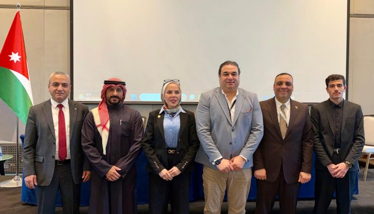صيدلة عمان الاهلية تشارك بمنتدى تخصصات الصيدلة الحديثة لشباب صيادلة الأردن