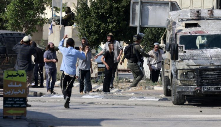 مستوطنون يقتلون 4 فلسطينيين في الضفة الغربية وسط تصاعد الاعتداءات مع انشغال العالم بحرب إيران