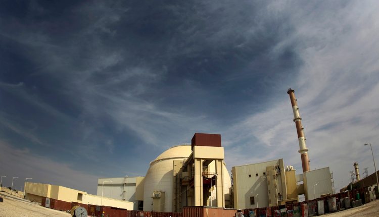 روس آتوم تعلن إجلاء دفعة جديدة من موظفيها من محطة بوشهر النووية في إيران