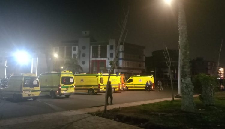 مصر انفجار أسطوانة هيليوم يشعل حريقًا بمركز تجاري في دمياط الجديدة ويوقع وفيات وإصابات