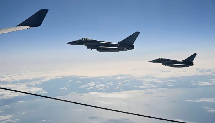 بريطانيا: إسقاط طائرة دفاعًا عن الأردن واعتراض مسيّرة متجهة للبحرين