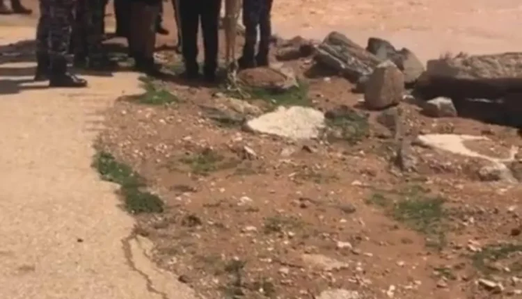 العثور على جثة طفل جرفته السيول في وادي الزعتري بمحافظة المفرق بعد 15 كيلومتراً من موقع الحادث