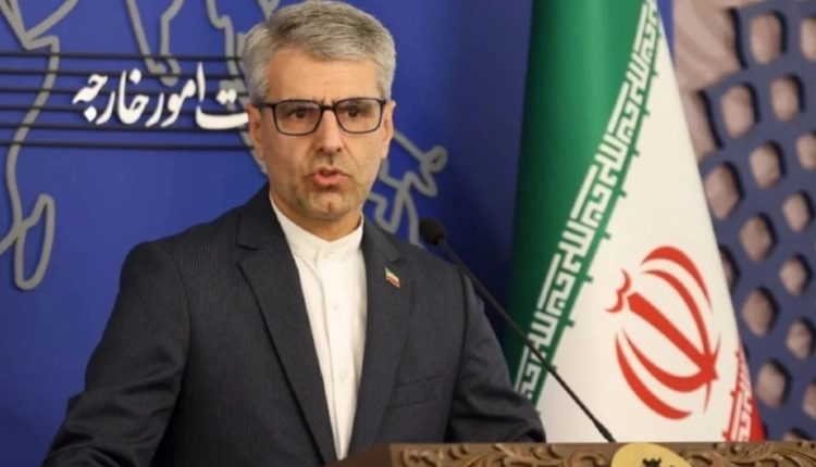 إيران تتهم دولة إقليمية بإطلاق صواريخ على مدرسة في ميناب وتصف الحادثة بـ”جريمة حرب”