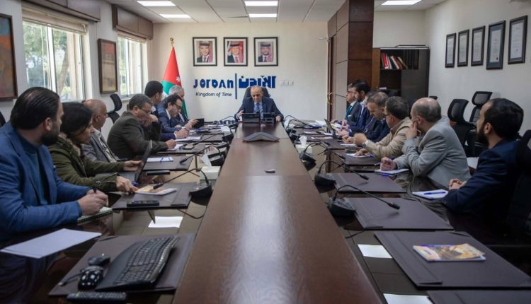 وزير السياحة يبحث مع ممثلي القطاع إطلاق باقات سياحية مدعومة لاستهداف الأسواق العربية