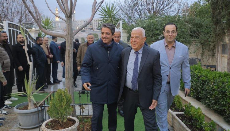 وزير الشباب في ضيافة المحامي حسام الخصاونة وسط حضور شبابي كبير