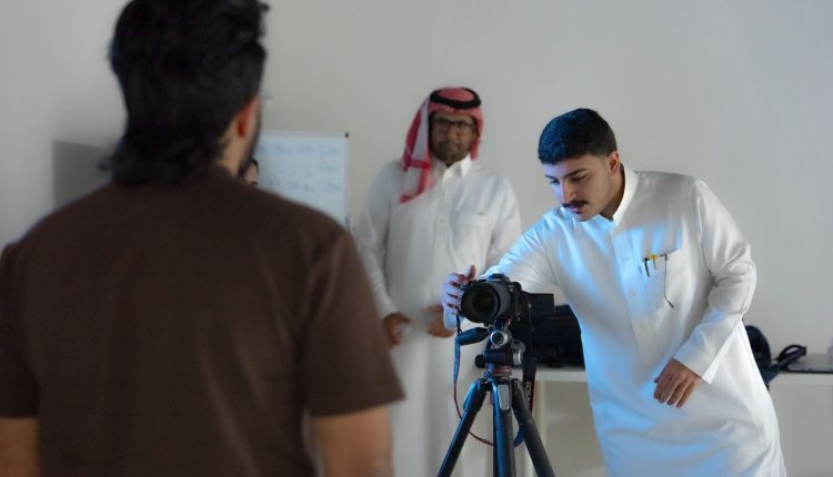 جمعية السينما تختتم ورشة «عين المصوّر الوثائقي» ضمن مبادرة ستوديو صناع الأفلام