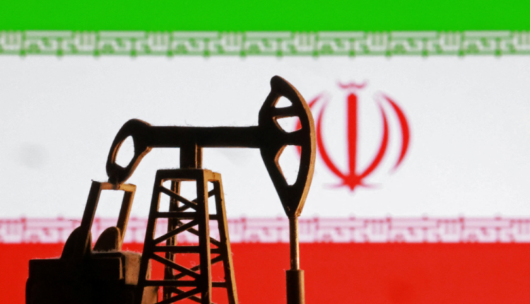 ارتفاع حاد في أسعار النفط بعد انتخاب مجتبى خامنئي مرشدًا لإيران