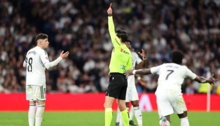 جدل تحكيمي واسع يرافق ديربي مدريد بين ريال مدريد وأتلتيكو في الجولة 29 من الليغا