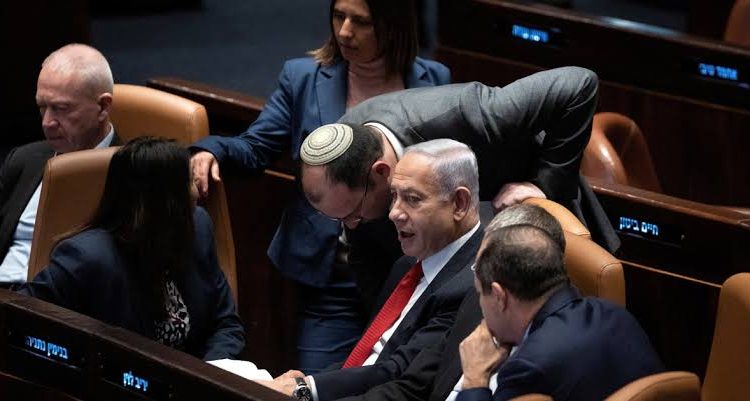 الكنيست يصادق على قانون إعدام الأسرى الفلسطينيين وسط انقسام سياسي