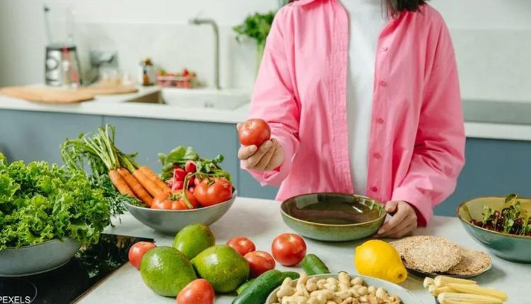 سن الأربعين محطة التحوّل: كيف تحافظ المرأة على صحتها وحيويتها بعد سن الـ40