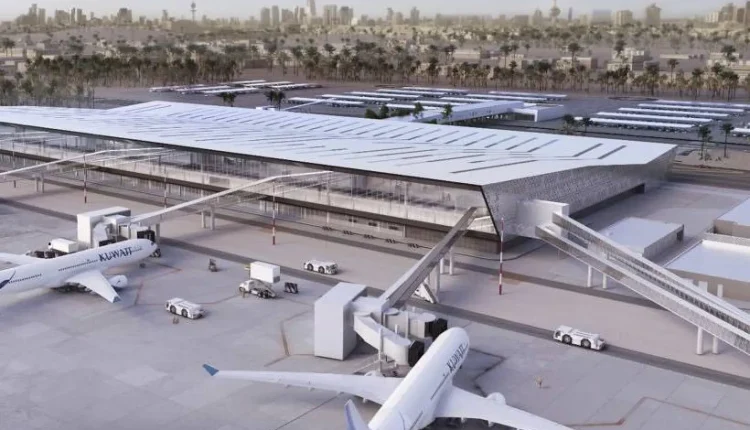 تصعيد أمني في الخليج: هجمات بطائرات مسيّرة وحوادث بحرية تستهدف منشآت ومطار الكويت